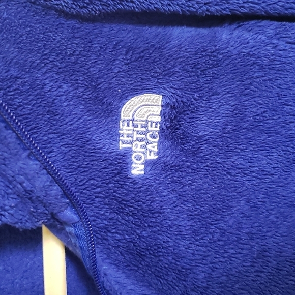 The North Face blue zip up fuzzy, teddy, fleece, gorpcore, women's size small. - Picture 5 of 10